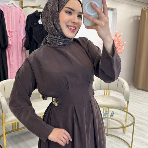 Kahverengi Elbise
