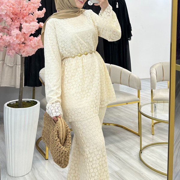 Ekru Dantelli Takım Gold Kemerli